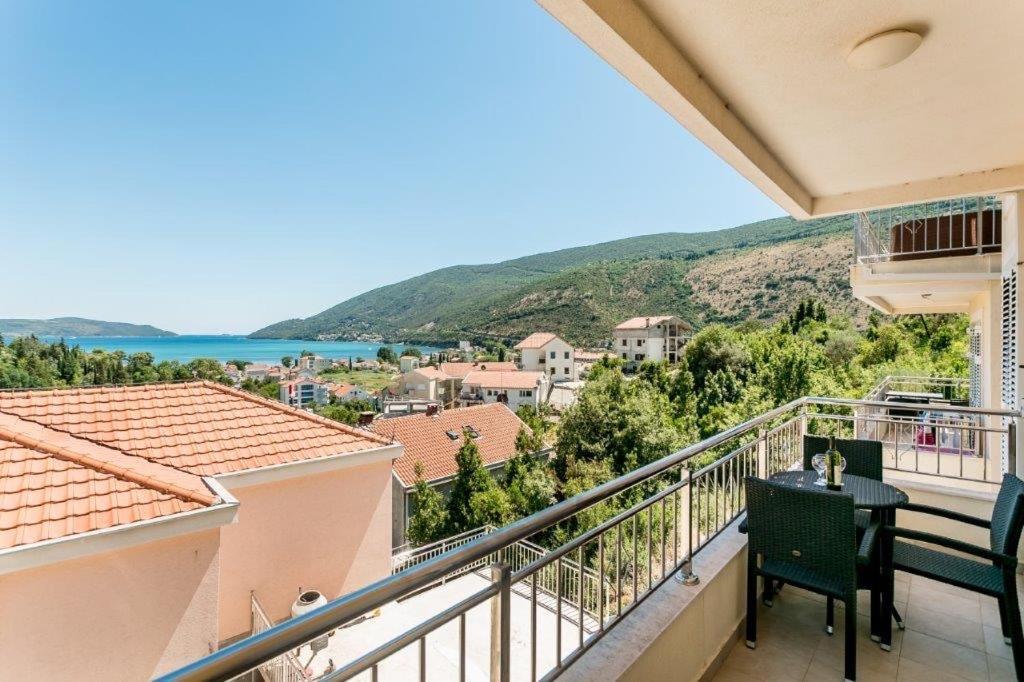 Apartments Lille Herceg Novi Exterior photo